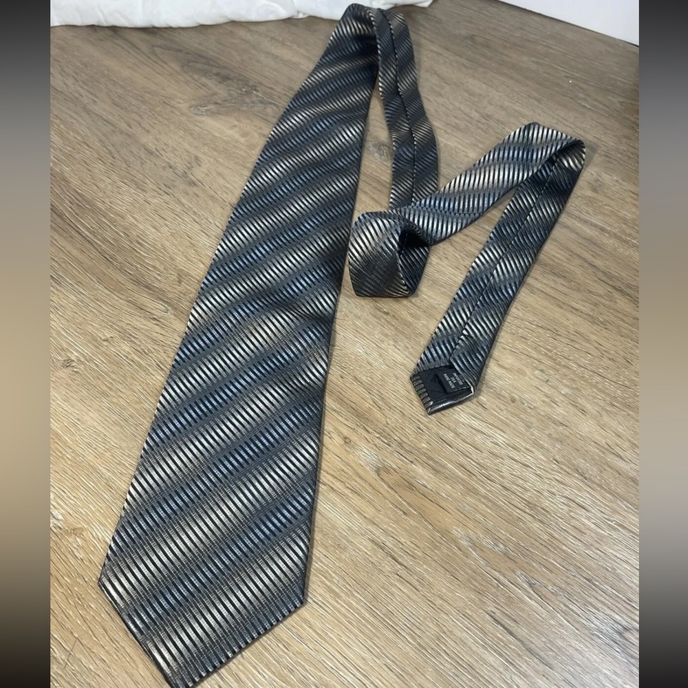 Kenneth Cole MEN'S TIE BLUE/STRIPED